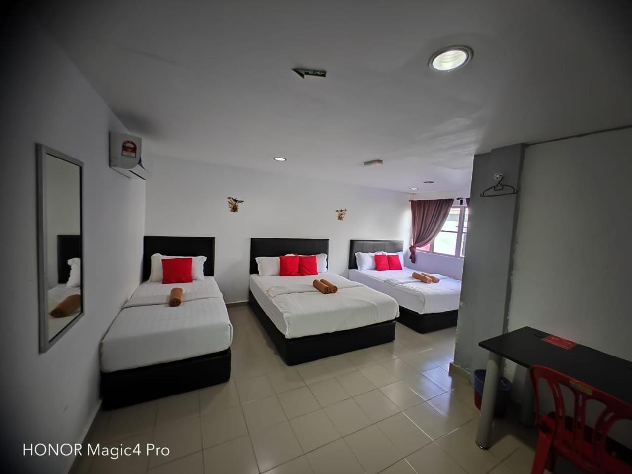 Melawati Ria Hotel Kuala Selangor Ngoại thất bức ảnh
