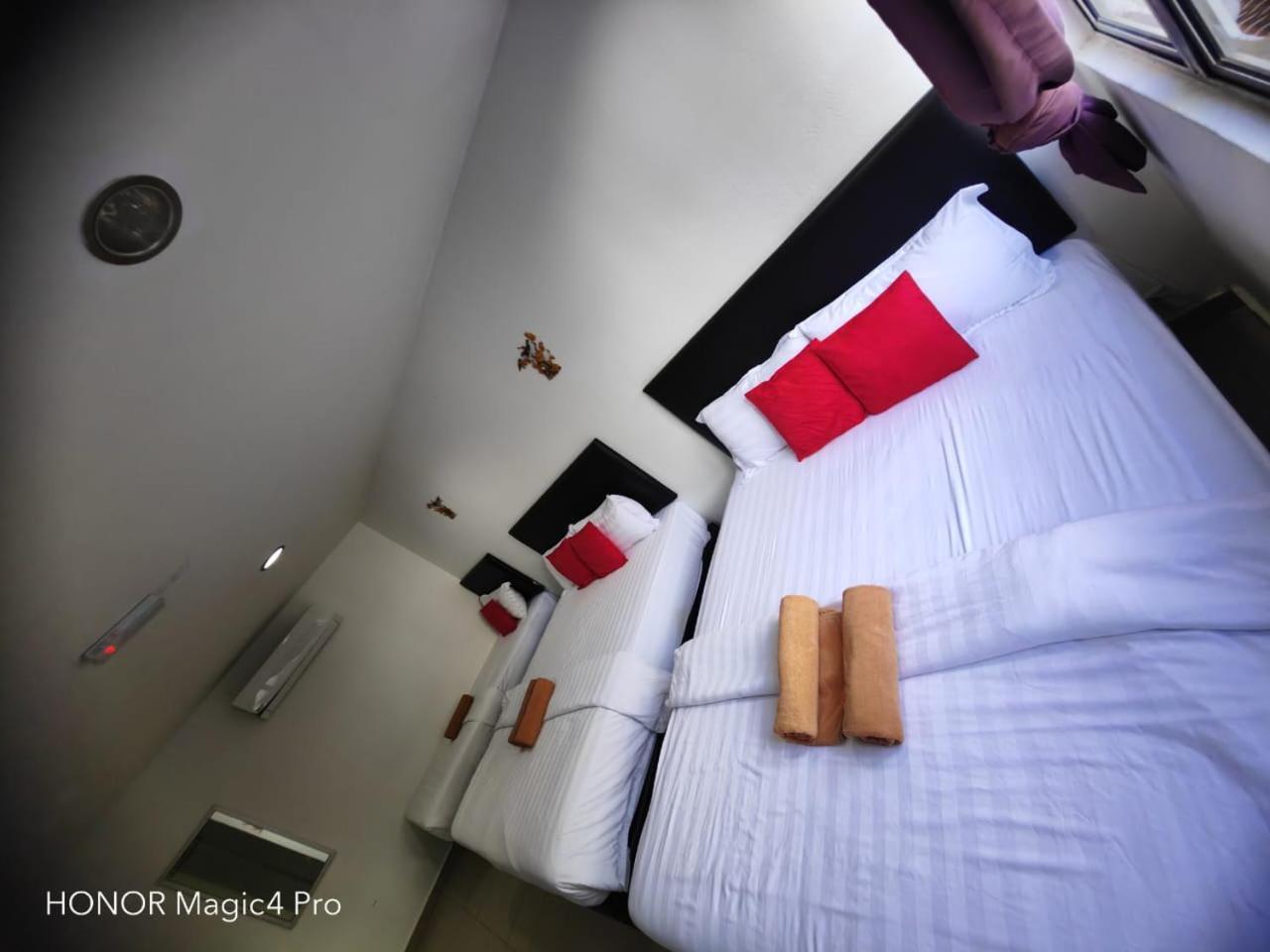 Melawati Ria Hotel Kuala Selangor Ngoại thất bức ảnh