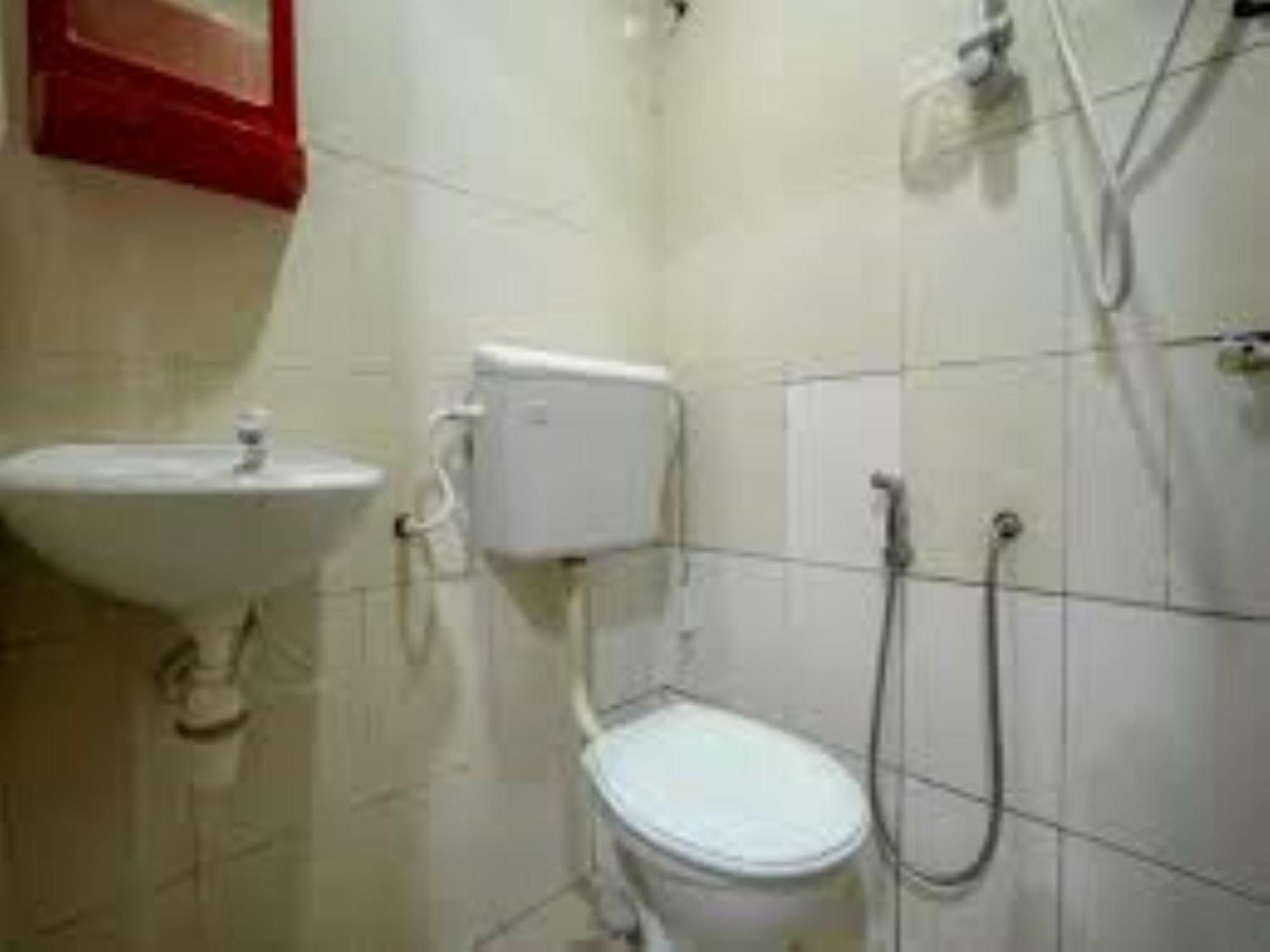 Melawati Ria Hotel Kuala Selangor Ngoại thất bức ảnh